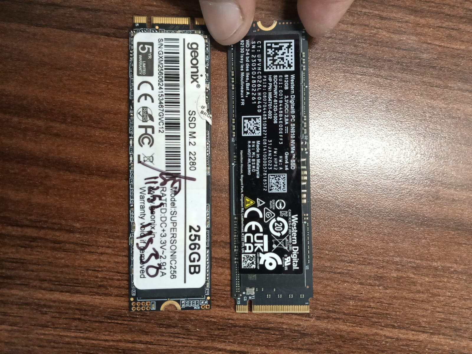 M2 SSD Comparison Geonix 256GB And OEM