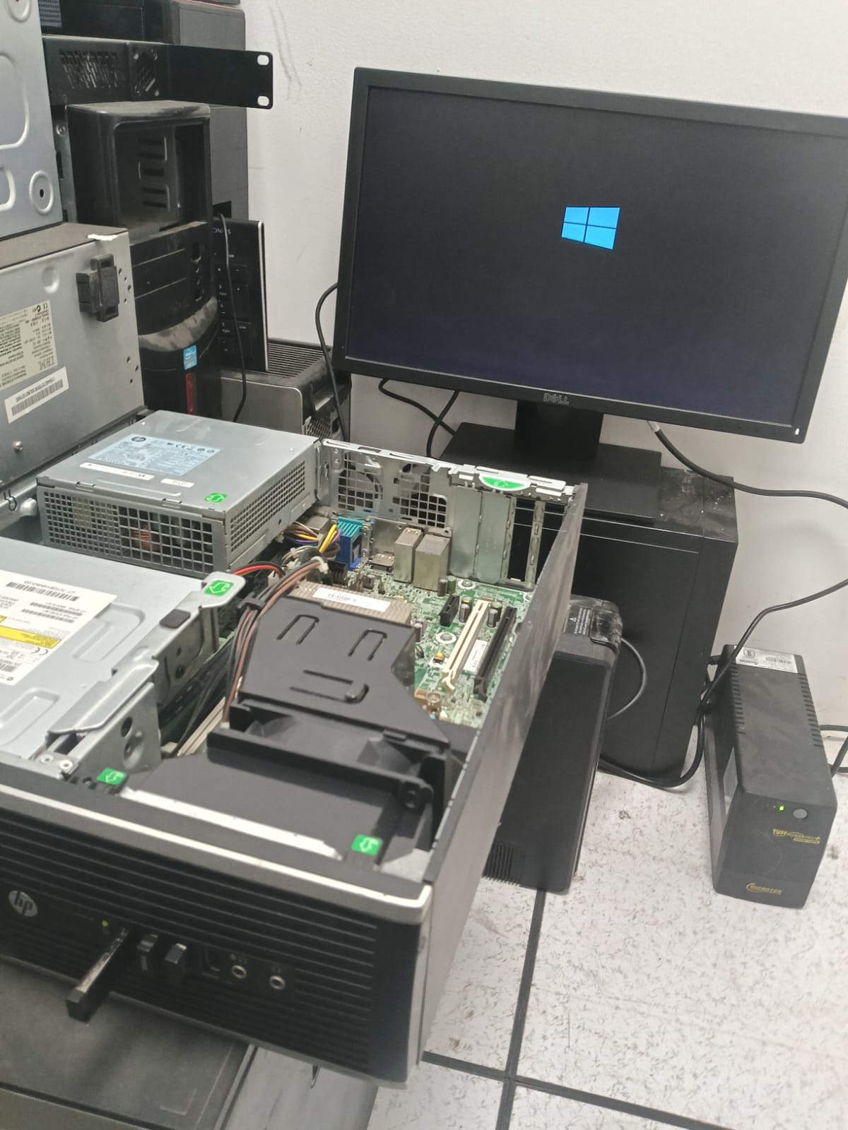 HP Desktop PC Windows Boot Screen